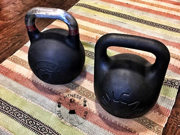 Kettlebell Kings  8 KG Competition Kettlebell Weights for Comfort &  Balance, 8 KG (16 LB) - Foods Co.